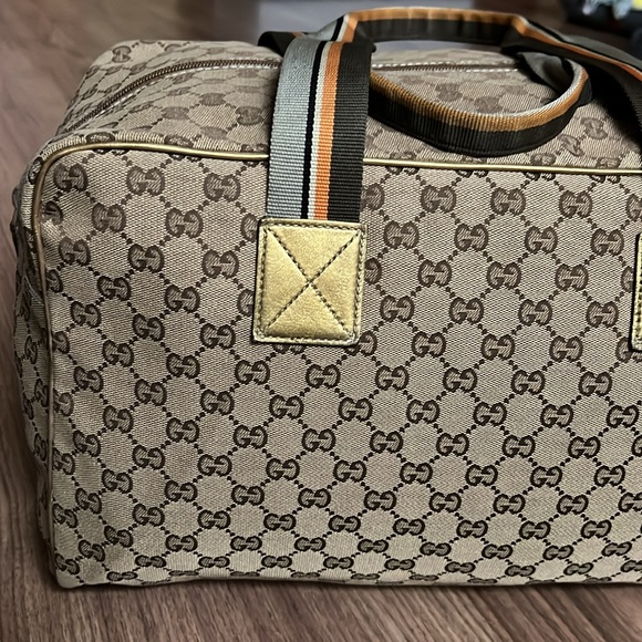 A 227 - 💯 % authentic Gucci duffel bag - Picture 5 of 16